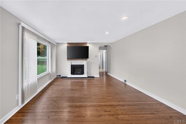 514 Higby Road, New Hartford, NY 13413