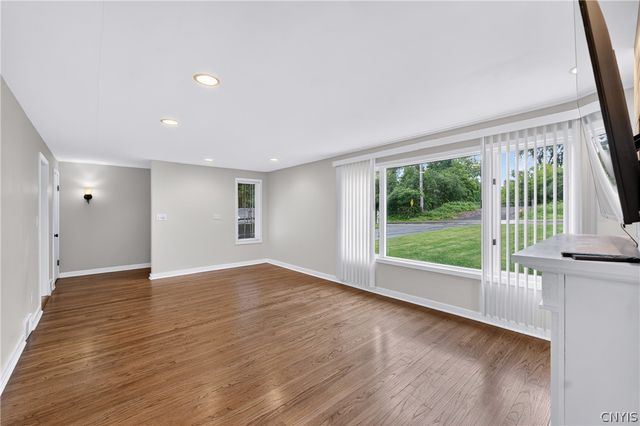 514 Higby Road, New Hartford, NY 13413