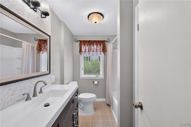 514 Higby Road, New Hartford, NY 13413