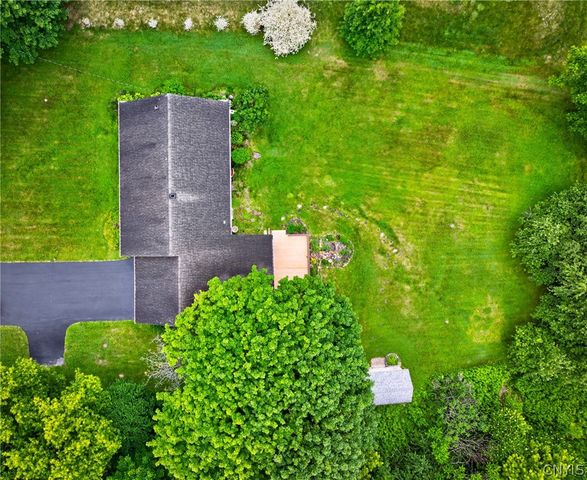 514 Higby Road, New Hartford, NY 13413
