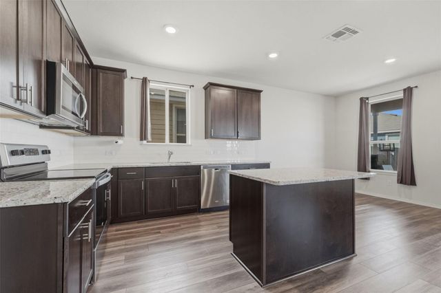 201 Katie Elder DR, Jarrell, TX 76537