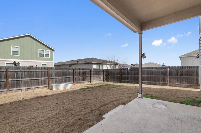 201 Katie Elder DR, Jarrell, TX 76537