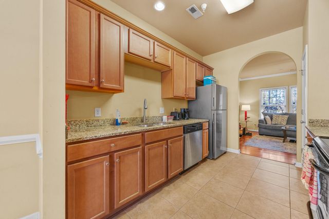 1719 Low Country Pl Apt B, Myrtle Beach, SC 29577