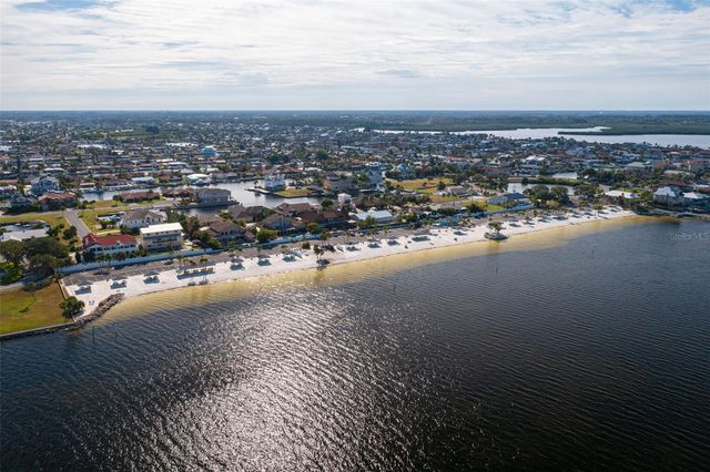 5105 PELICAN DRIVE, New Port Richey, FL 34652