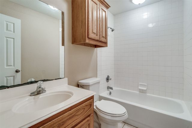 454 E Fulton Street, Van Alstyne, TX 75495