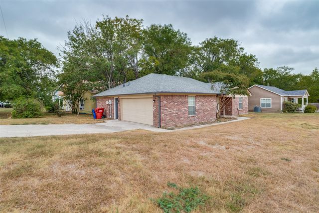 454 E Fulton Street, Van Alstyne, TX 75495
