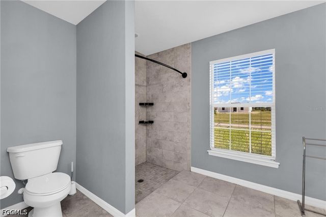 2926 NW 25th ST, Cape Coral, FL 33993