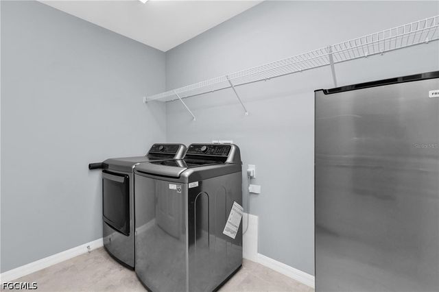 2926 NW 25th ST, Cape Coral, FL 33993