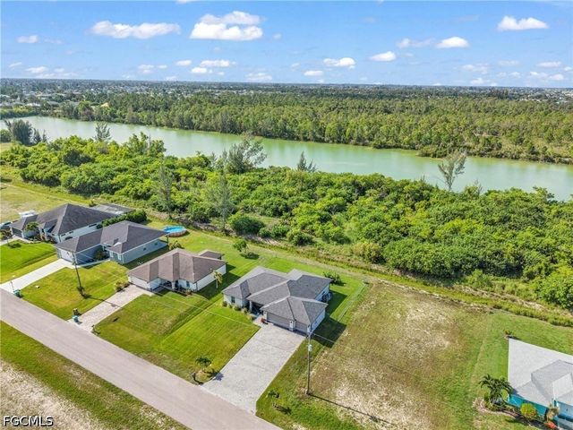 2926 NW 25th ST, Cape Coral, FL 33993