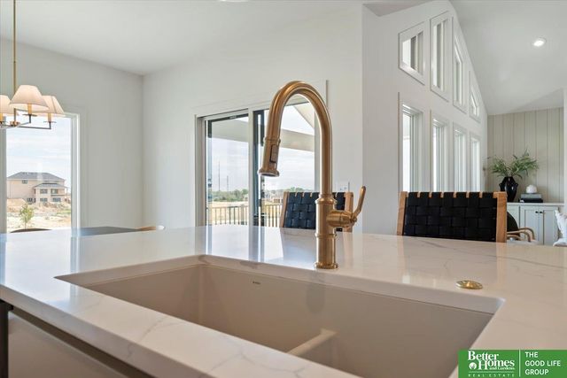 3639 S 218th Avenue, Elkhorn, NE 68022