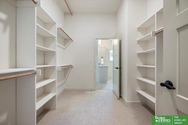 3639 S 218th Avenue, Elkhorn, NE 68022