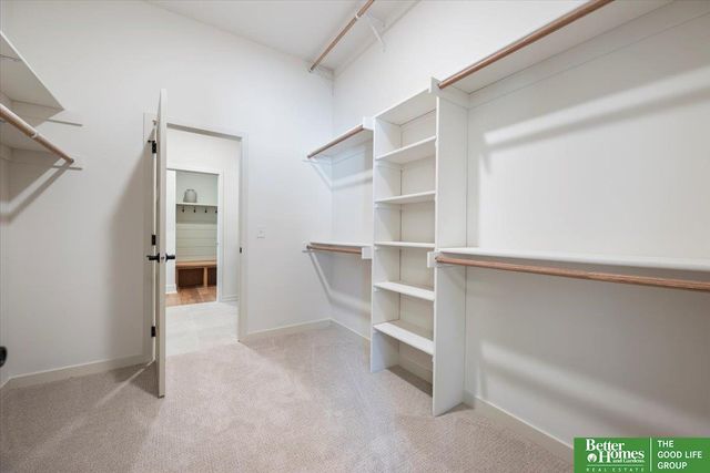 3639 S 218th Avenue, Elkhorn, NE 68022