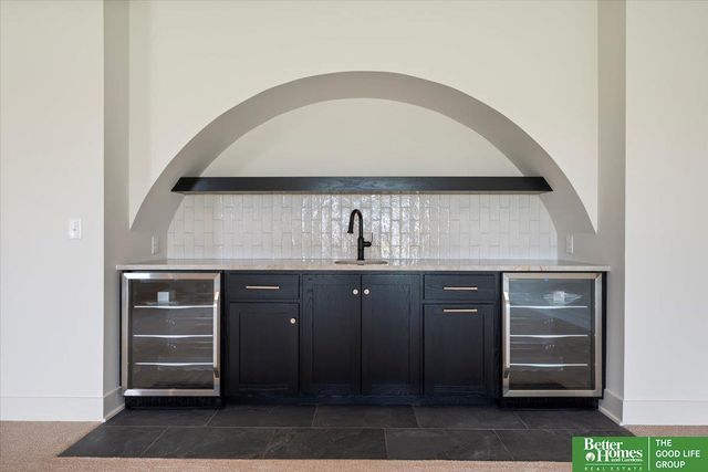 3639 S 218th Avenue, Elkhorn, NE 68022