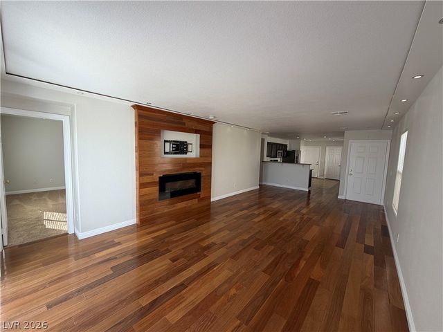 8817 Shady Pines Drive, Las Vegas, NV 89143