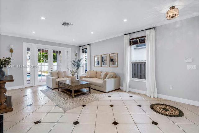 15862 SW 24th St, Miramar, FL 33027