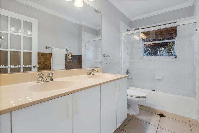 15862 SW 24th St, Miramar, FL 33027