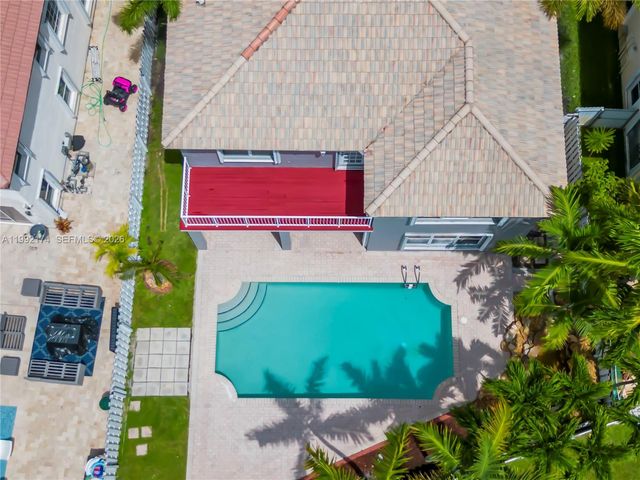 15862 SW 24th St, Miramar, FL 33027
