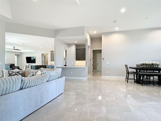 3586 RECURVE CIRCLE, Sarasota, FL 34240