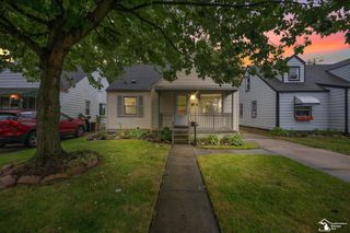 4214 Cadillac Drive, Wayne, MI 48184