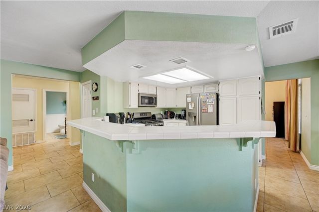 14 Barton Spring Circle, Henderson, NV 89074