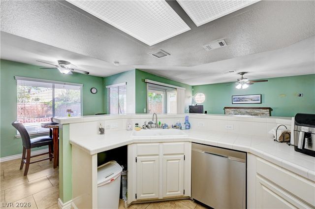 14 Barton Spring Circle, Henderson, NV 89074