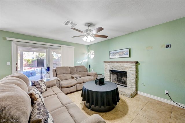 14 Barton Spring Circle, Henderson, NV 89074