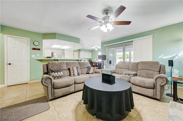 14 Barton Spring Circle, Henderson, NV 89074