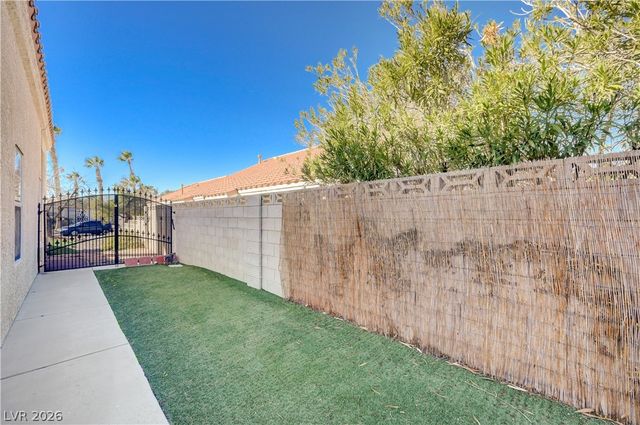 14 Barton Spring Circle, Henderson, NV 89074