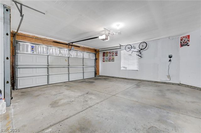 14 Barton Spring Circle, Henderson, NV 89074