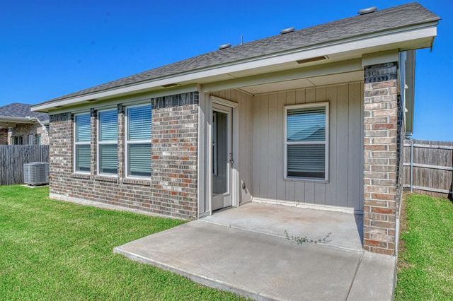 3420 Mount Nebo Drive, Yukon, OK 73099