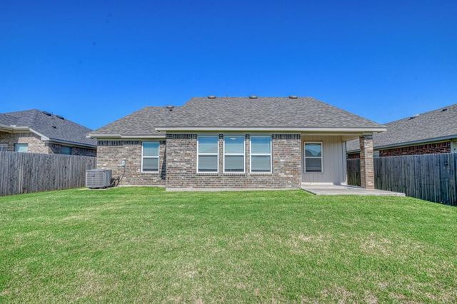 3420 Mount Nebo Drive, Yukon, OK 73099