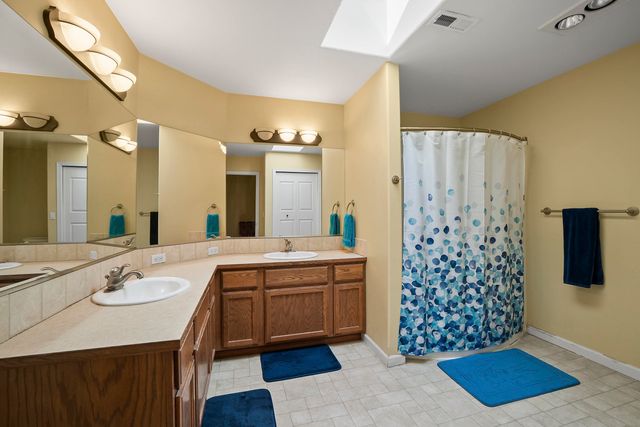 4127 S Sullivan Rd, Veradale, WA 99037