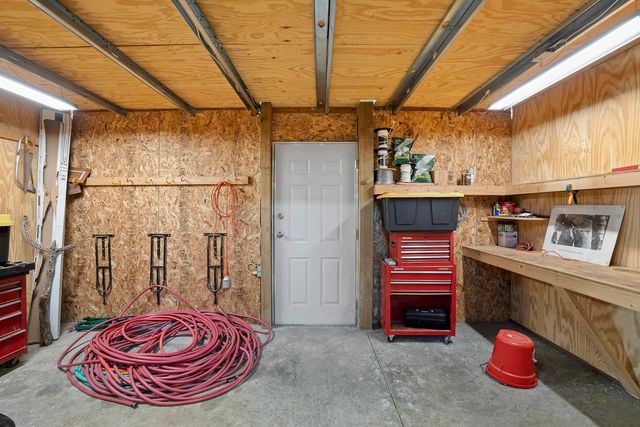 4127 S Sullivan Rd, Veradale, WA 99037