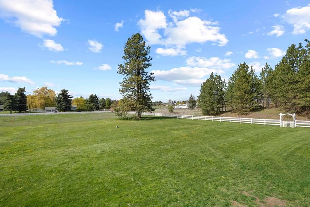 4127 S Sullivan Rd, Veradale, WA 99037