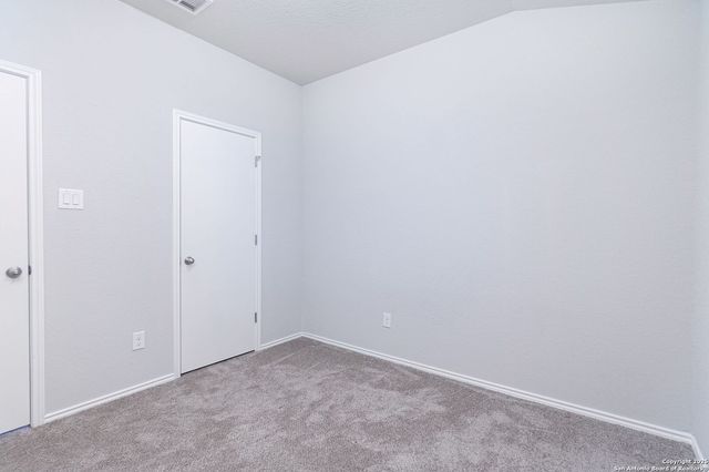 4614 Heathers Cross, St Hedwig, TX 78152