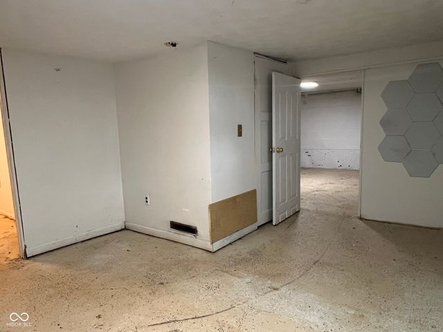 51 S Brooks Street, Columbus, IN 47201