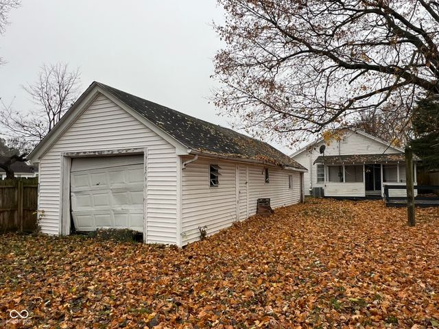 51 S Brooks Street, Columbus, IN 47201