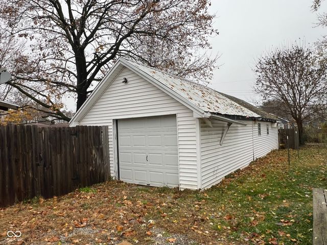 51 S Brooks Street, Columbus, IN 47201