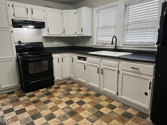 51 S Brooks Street, Columbus, IN 47201