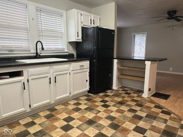 51 S Brooks Street, Columbus, IN 47201