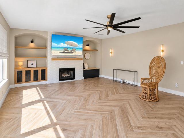 11211 S Country Club Green Drive, Tomball, TX 77375