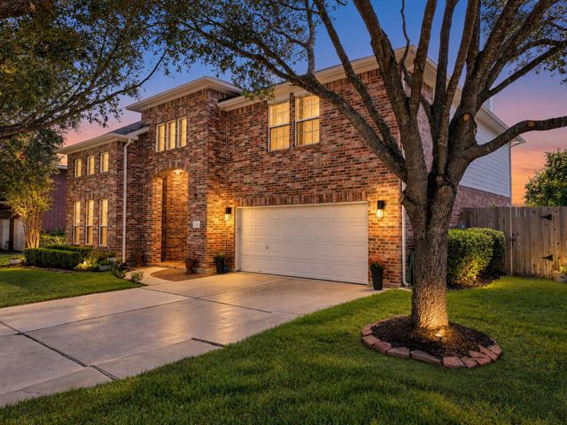 11211 S Country Club Green Drive, Tomball, TX 77375