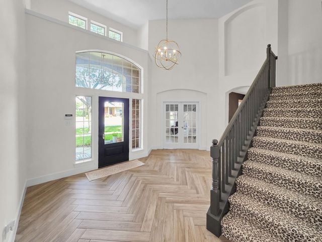 11211 S Country Club Green Drive, Tomball, TX 77375