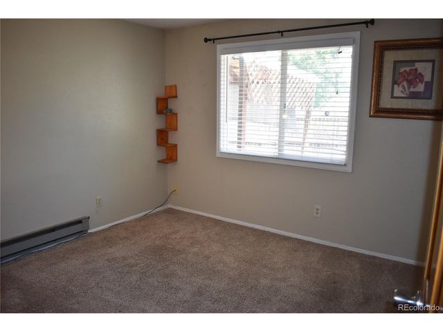 1650 Biscay Cir, Aurora, CO 80011