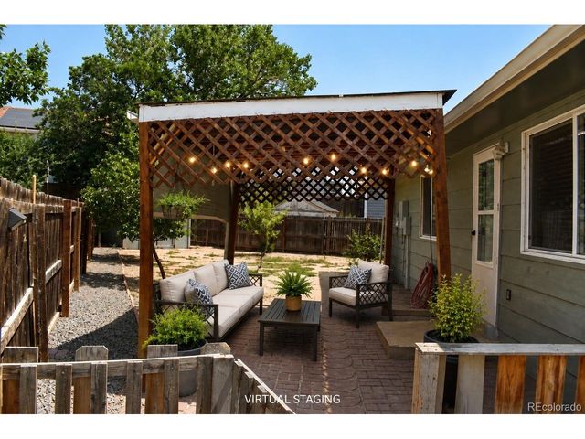 1650 Biscay Cir, Aurora, CO 80011