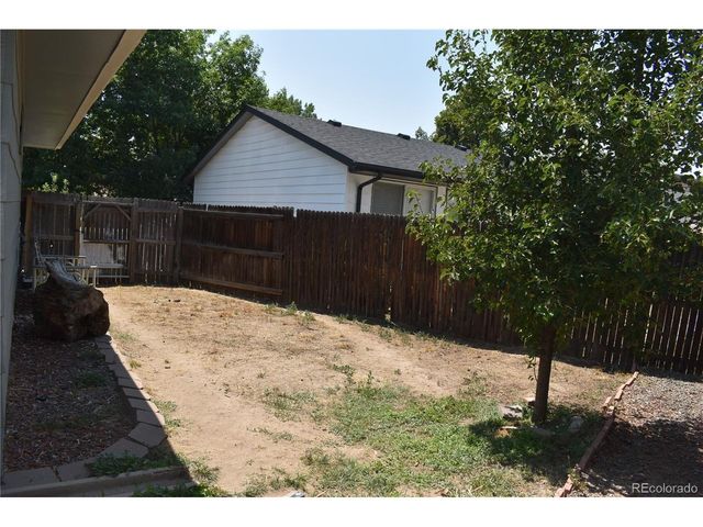 1650 Biscay Cir, Aurora, CO 80011