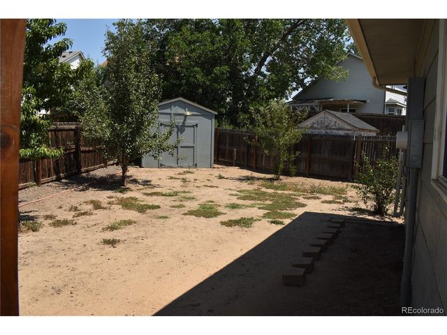 1650 Biscay Cir, Aurora, CO 80011