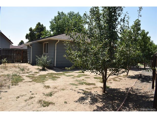1650 Biscay Cir, Aurora, CO 80011