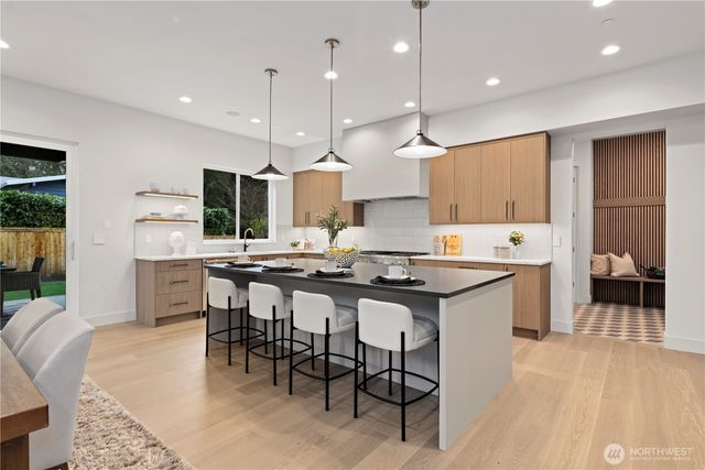 13310 NE 112th Place, Redmond, WA 98052