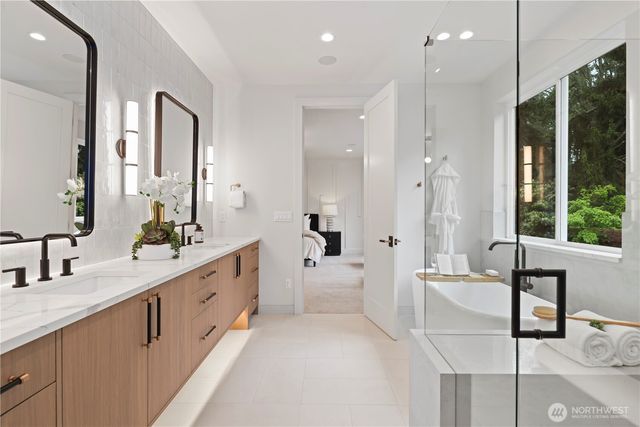 13310 NE 112th Place, Redmond, WA 98052